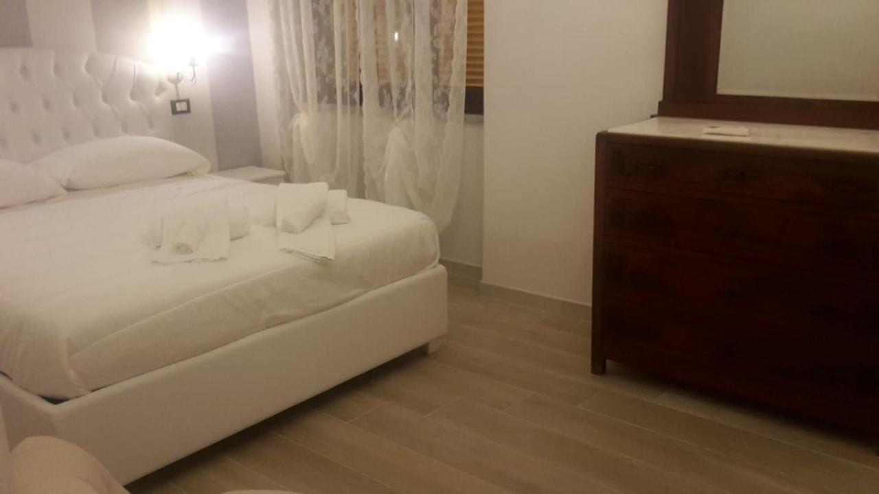 Brezza Marina Bed & Breakfast Marina Di Carrara Exterior photo